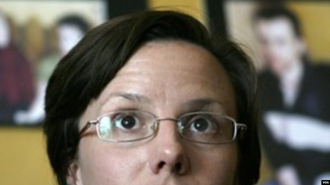 Sarah Shourd (foto: dok) diminta kembali ke Iran untuk diadili pada tanggal 6 Februari mendatang.