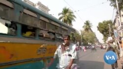 কলকাতার কলেজ স্ট্রিটের বইপাড়া় কেমন আছে