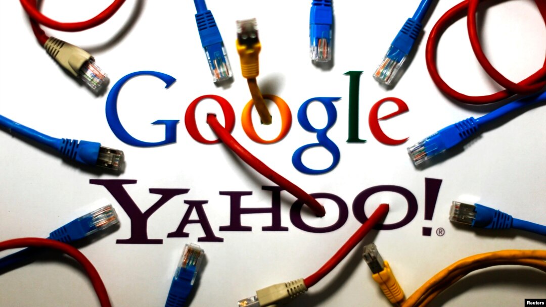 Google y Yahoo fueron uno de los primeros motores de búsqueda, junto a MSN, en Internet.