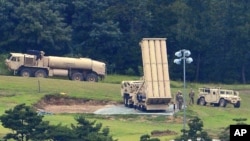 美军在韩国部署的萨德高空拦截导弹。