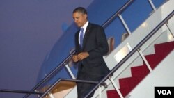 Presiden Barack Obama saat tiba di Bali, Kamis (17/11).