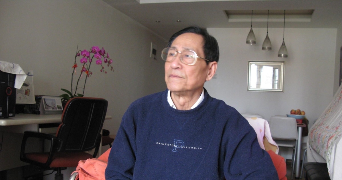 鲍彤八十贺寿会 叙谈十八大观感