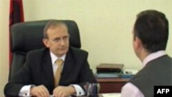 Ministri Tafaj: Sistemi arsimor po reformohet me programe mësimore