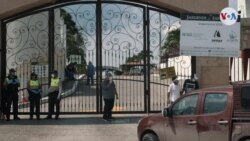 En Guayaquil, Ecuador, se intensifican las labores para enterrar a decenas de fallecidos a causa del COVID-19.