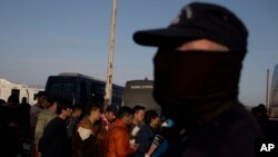 پولیس ایتالیا در جستجوی سه مظنون دیگر است