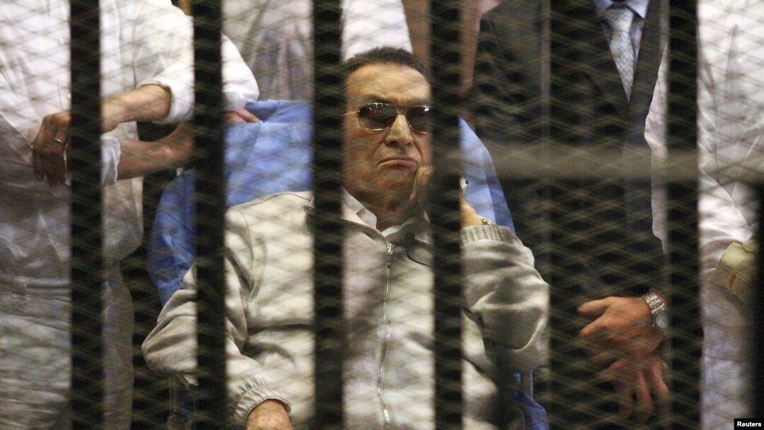 Pengadilan Kairo hari Minggu (28/4) menolak permintaan untuk membebaskan mantan Presiden Hosni Mubarak (foto: dok). 