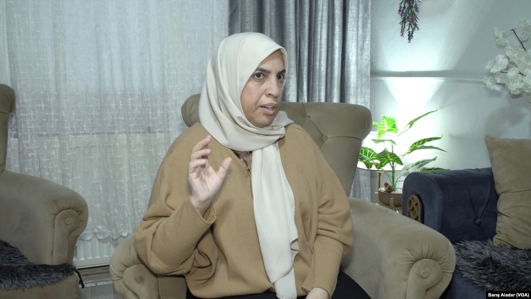 Varda Hüseyin 2015 yılından bu yana Türkiye'de yaşıyor.