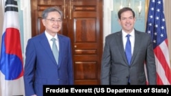 Marco Rubio Wezîrê Drerve yê Amerîka û Wezîrê Derve yê Koreya Başûr Cho Hyun