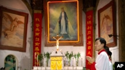 北京天主教徒在政府認可的聖母無原罪主教座堂參加彌撒（2018年9月22號）