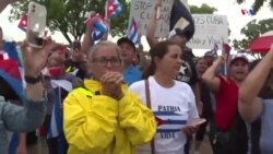 Մայամիում ծագումով Կուբայից ամերիկացիները ցույցի են դուրս եկել ի աջակցություն Կուբայում կառավարության դեմ բողոքի ցույցերի