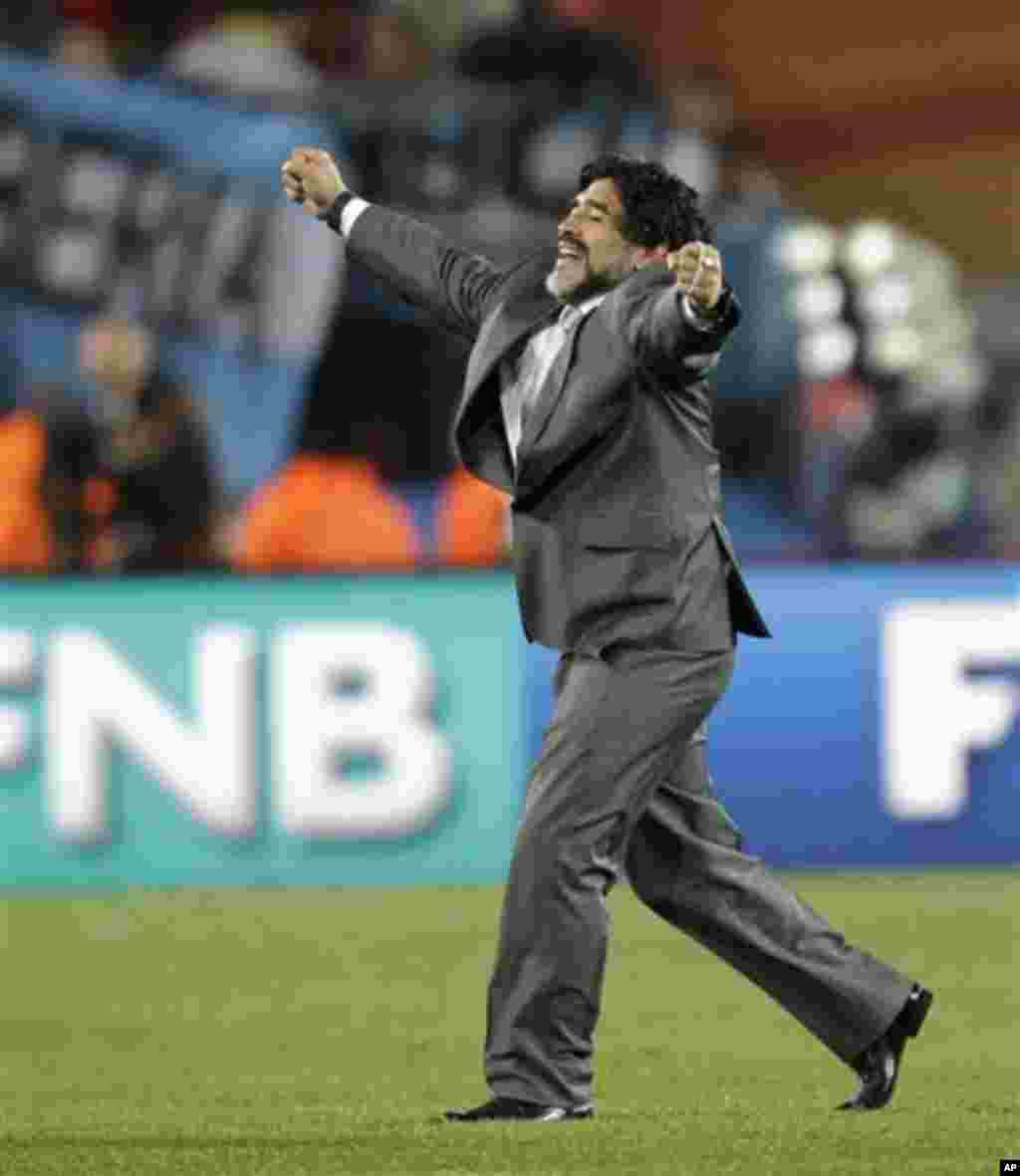 Argentina head coach Diego Maradona reacts at the end of the World Cup group B soccer match between Argentina and Nigeria at Ellis Park Stadium in Johannesburg, South Africa, on Saturday, June 12, 2010. (AP Photo/Luca Bruno)