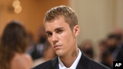 Justin Bieber menghadiri gala amal The Metropolitan Museum of Art's Costume Institute pada 13 September 2021, di New York. (Foto: AP)