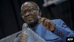 Fraîchement élu président en 2009, Jacob Zuma s'était lancé dans la rénovation de son fief de Nkandla, dans la campagne zouloue pour d'importantes sommes. 