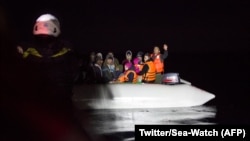 Une équipe de Sea-Watch a sauvé 92 migrants le jour de l'an en Méditerranée, 1er janvier 2018. (Twitter/Sea-Watch)