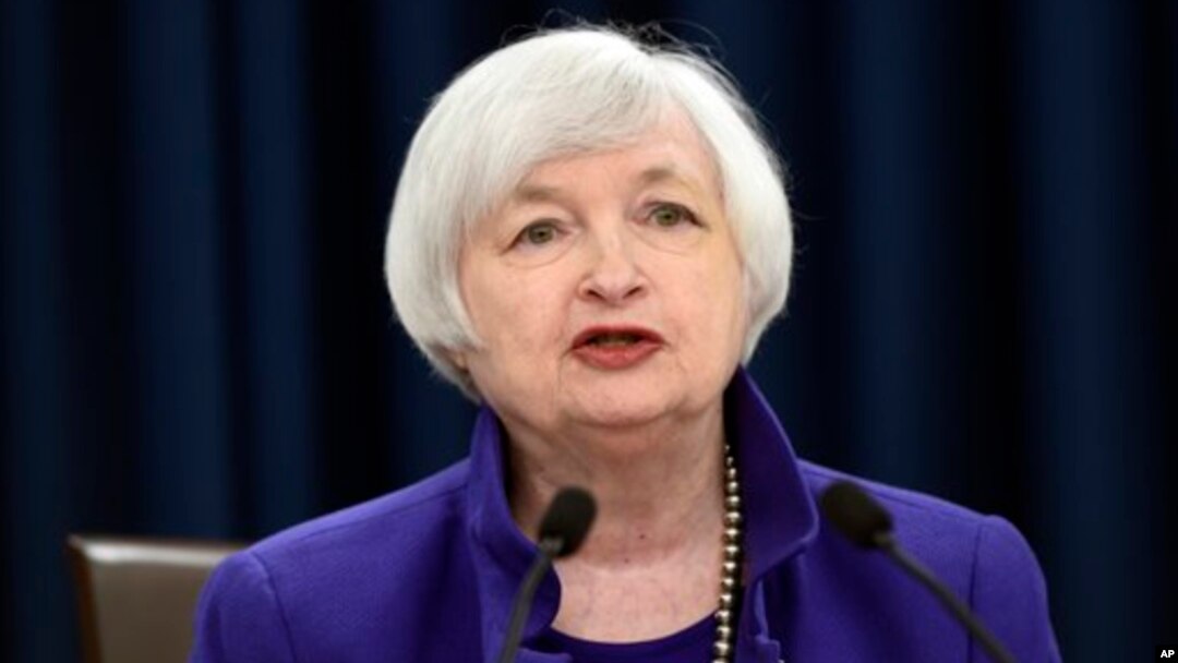 Kepala Federal Reserve, Janet Yellen memberikan keterangan kepada pers di Washington, setelah bank sentral AS menaikkan suku bunga acuan 0,25 persen hari Rabu (16/12).