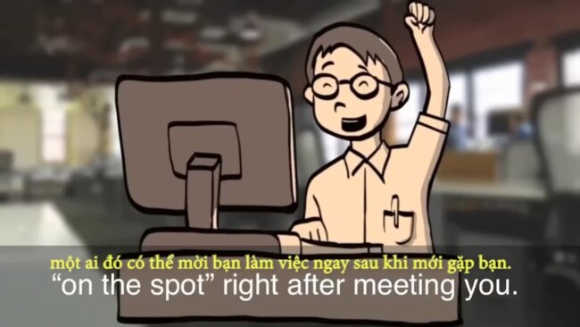 Thành ngữ tiếng Anh thông dụng: To put someone on the spot (VOA)