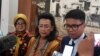 GKR Hemas (tengah) bersama Irmanputra Sidin (kanan) di Jakarta, Selasa (8/1/2019). (Foto: VOA/Ahmad Bhagaskoro)