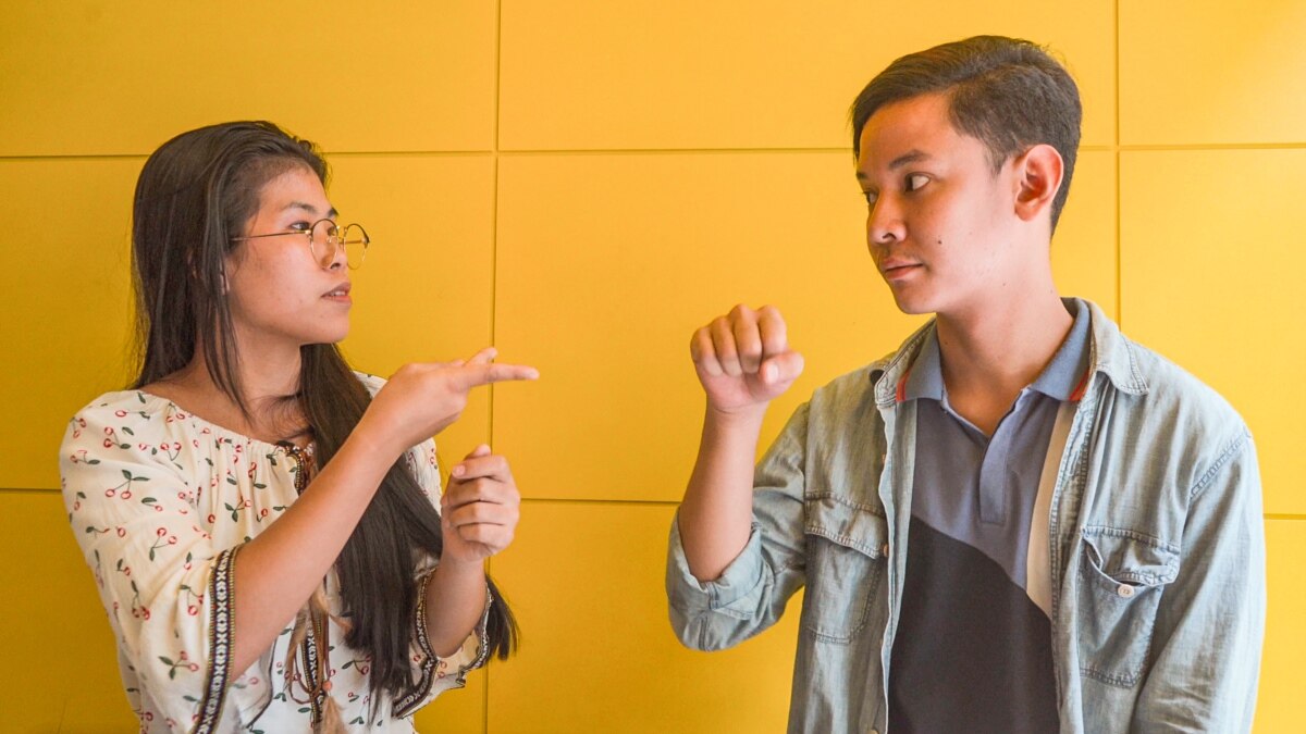 Amid Pandemic, Cambodian Sign Language Education Needed More than Ever