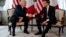Дональд Трамп и Эммануэль Макрон