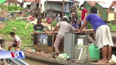 Campuchia giải tỏa khu nhà nổi ở Biển Hồ, hàng ngàn người Việt gặp khó