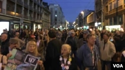 Arhiva - Protesni skup "Jedan od pet miliona" po 42. put održan je u Beogradu, 21. septembra 2019. (Foto: Aleksandra Nenadović, VoA).