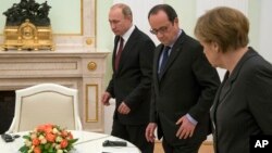 Vladimir Putin, François Hollande y Angela Merkel terminaron las conversaciones en Moscú sin resultados concretos.