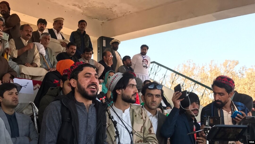 منظور پشتین