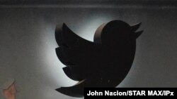  Twitter y Apple darán a sus empleados tiempo libre pagado para que acudan a votar.