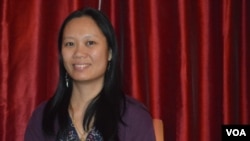 ຍານາງນິພະສອນ ສຸພົມ.