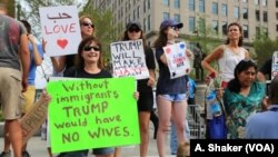 Demonstrasi anti-Trump pada Konvensi Nasional Partai Republik di Cleveland, Ohio.