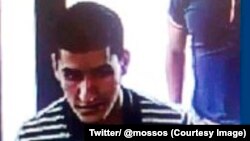 La photo de Younès Abouyaaqoub, le suspect en fuite des deux attentats en Catalogne, publiée sur le compte Twitter des Mossos d'Esquadra, la police catalane, 21 août 2017. (Twitter/ @mossos)