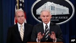 El secretario de Justicia, Jeff Sessions, junto al secretario de Salud, Tom Price, aseguran que esto es solo el principio y que seguirán luchando para combatir este tipo de fraude que pone en peligro la salud de los estadounidenses y causan pérdidas millonarias a los contribuyentes. 