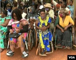People disabled by leprosy, in Yaounde, Jan. 31,2021. (Moki Edwin Kindzeka/VOA)