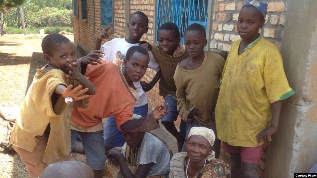 Abana bo mw'ibarabara mu Burundi