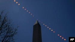 2024年4月8日，美国首都的华盛顿纪念塔与日全食过程组合图。（美国NASA照片）