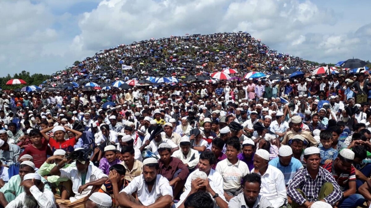 Tens Of Thousands Of Rohingya Mark 'Genocide Day'