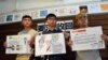 资料照：香港众志秘书长黄之锋等人敦促港府教育局收回“宪法与基本法”教材。