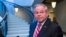 Thượng nghị sĩ Bob Menendez thành viên của Ủy ban Ngoại giao Thượng viện nói chuyện với các nhà báo sau cuộc họp kín của Ủy ban ngày 5/3/2019.
