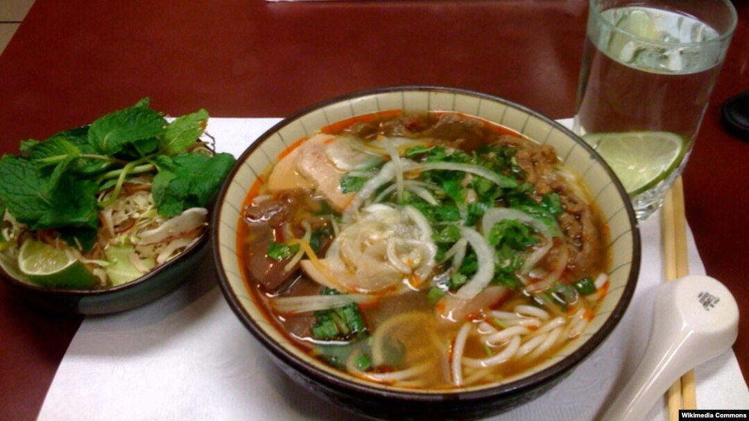 Bún bò Huế