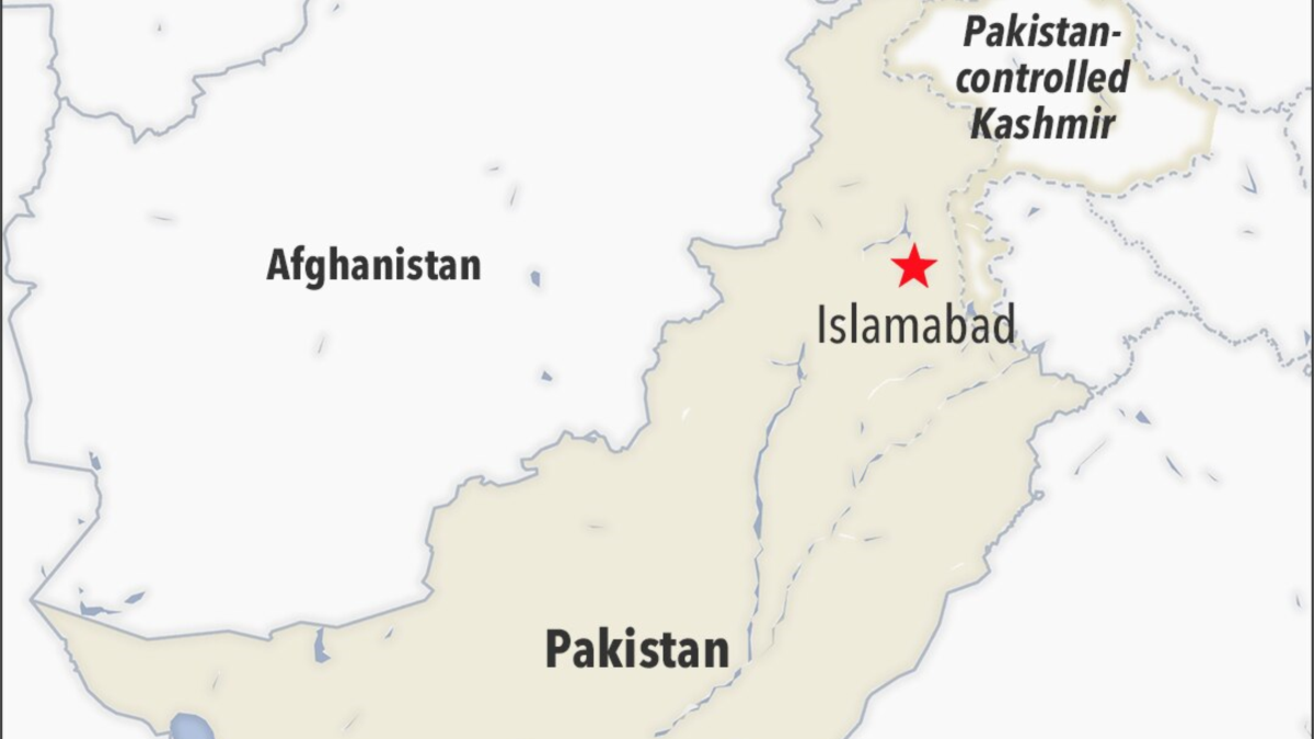 Bomb Blast Kills 5 Pakistan Security Personnel