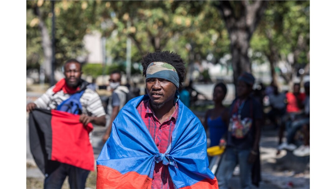 Los manifestantes se reúnen el 7 de febrero de 2021 en Puerto Príncipe, capital de Haití, para exigir la renuncia del presidente Jovenel Moïse.