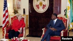  Faure Gnassingbe (D).