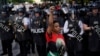 ARHIVA- Protesti ispred Bijele kuće poslije smrti Afroamerikanca Džordža Flojda (Foto: AP)
