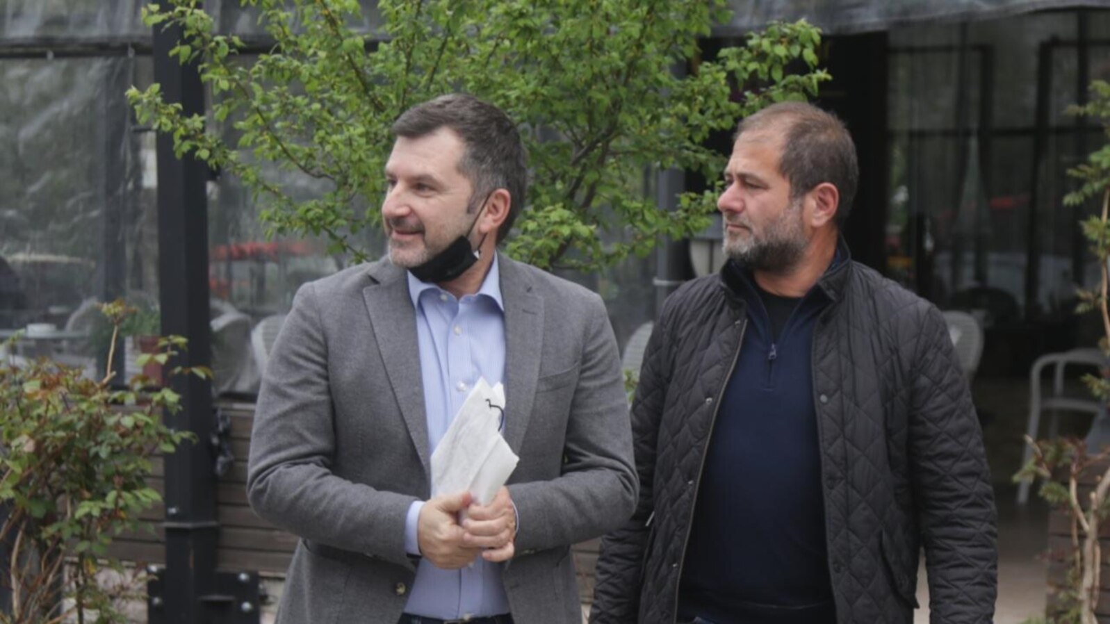 Andi Bushati, left, and Armand Shkullaku, co-owners and managing editors of Albanian news website Lapsi. (LSA photo)