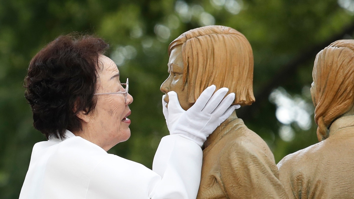 Korean Forced Sex - S. Korea Seeks Solution for Victims of Japan's Wartime Sexual Slavery
