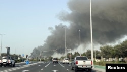 عکس آرشیوی: دود ناشی از حملات رژیم ایران به بندر زاید در ابوظبی