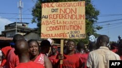 Les manifestations des Guinéens contre le 3ème mandat du président Alpha Condé, le 7 novembre 2019. (Photo: CELLOU BINANI / AFP)