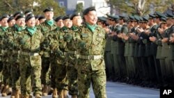 日本自衛隊2005年訓練資料照。