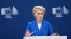 Kepala Komisi Eropa Ursula von der Leyen berbicara dalam KTT Eropa di Brussel, Selasa (4/3). 