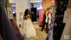 Maryland Teens 'Say Yes to the (Prom) Dress'